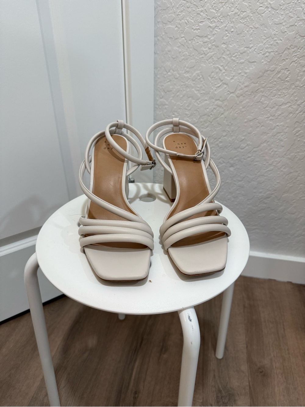 New Day Katana Scrappy Block Heel Sandals Cream/ Off-White - Size 11